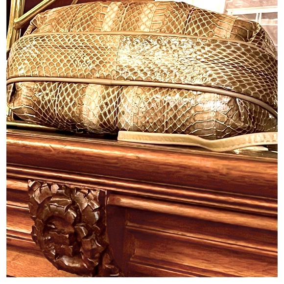 Pierre Cardin vintage brown snakeskin shouder bag with tan leather lining - Picture 5 of 14